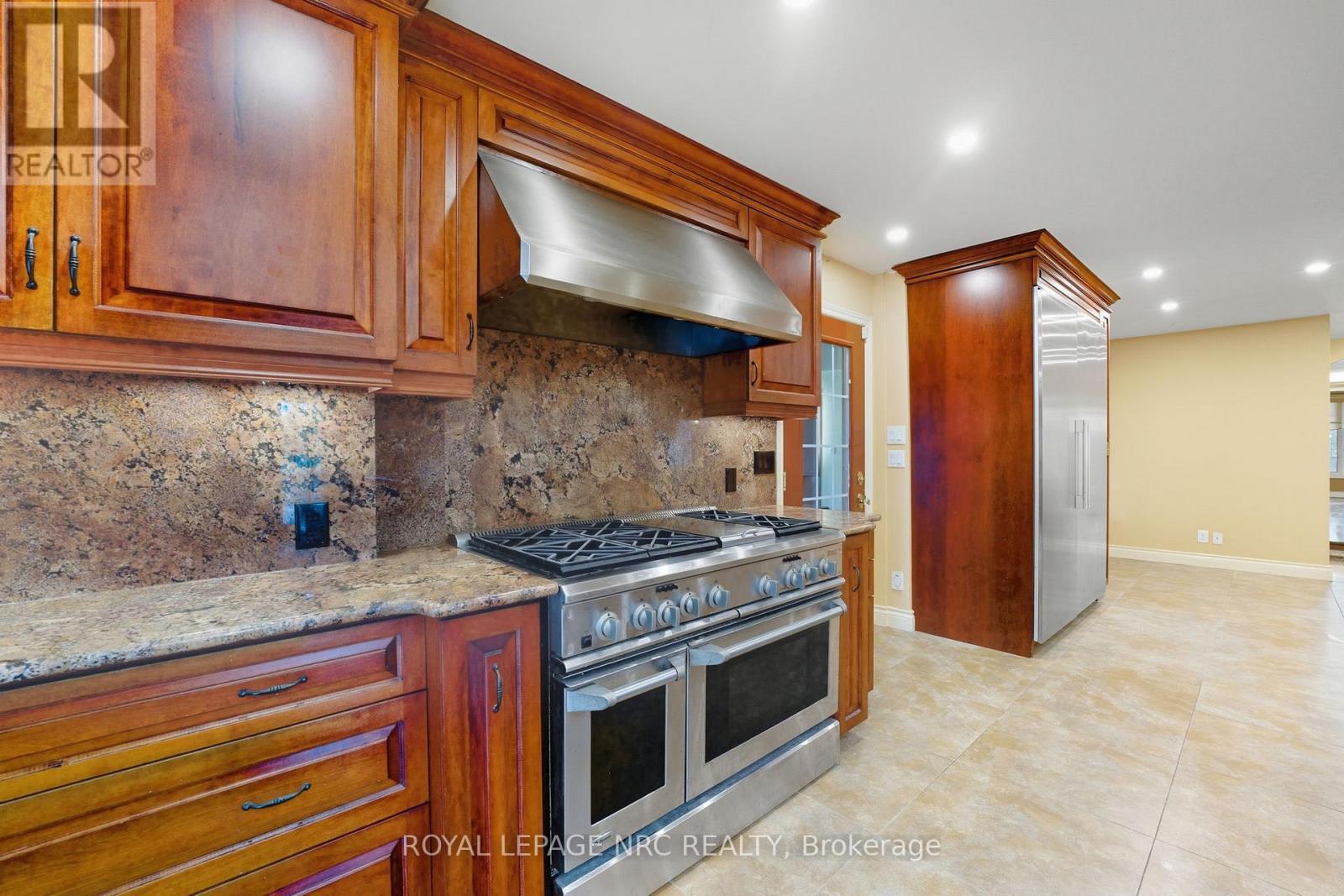 












4850 HILLSIDE DRIVE

,
Lincoln,




Ontario
L0R1B0

