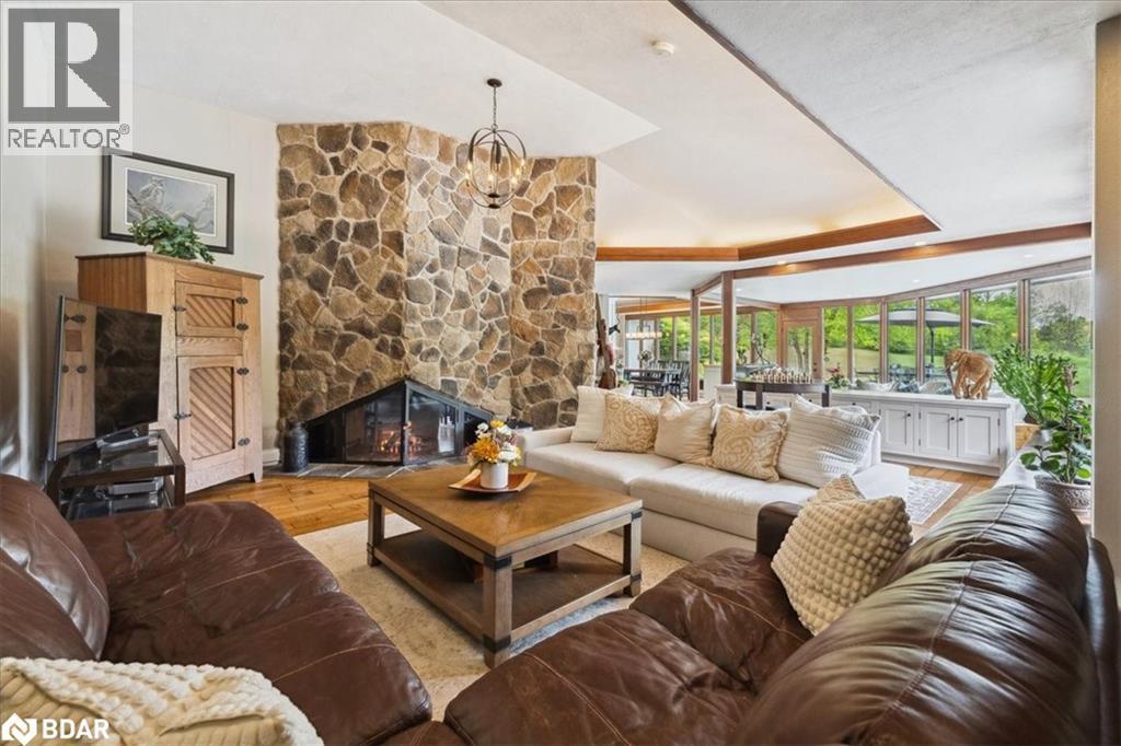 












10632 FIFTH Line

,
Milton,




Ontario
N0B2K0

