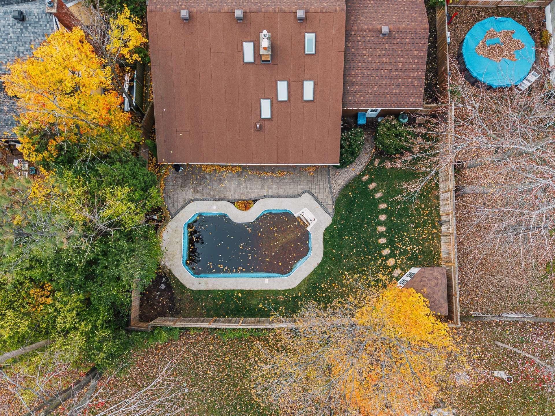 









43


Av. Bayview

,
Pointe-Claire,




QC
H9S5C1

