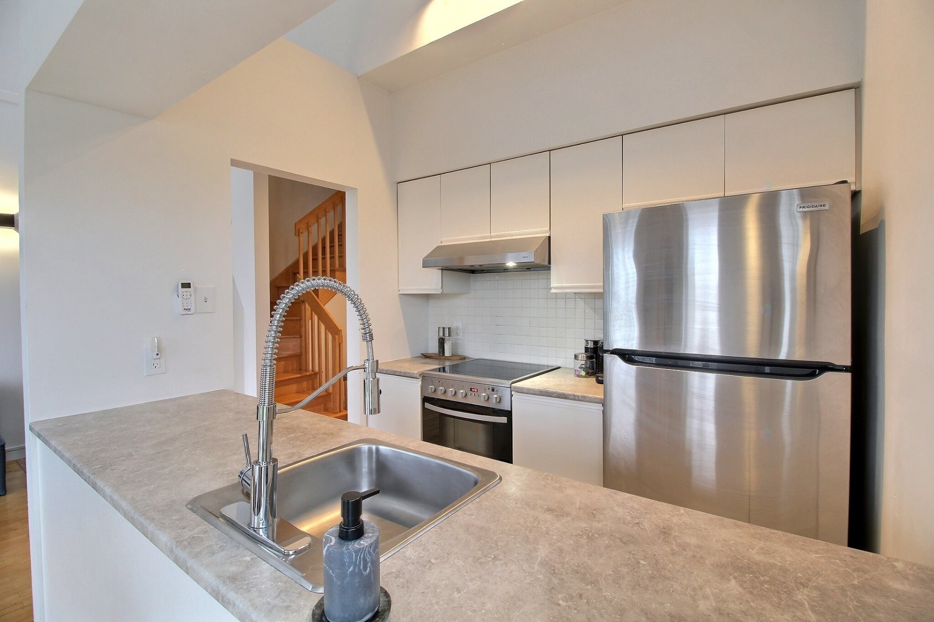 









385


Rue du Moulin

, 20,
Magog,




QC
J1X4A1

