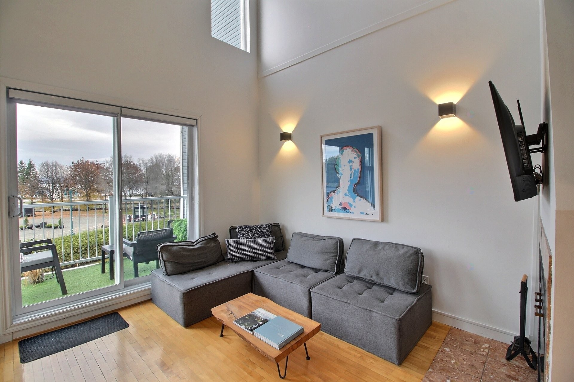 









385


Rue du Moulin

, 20,
Magog,




QC
J1X4A1

