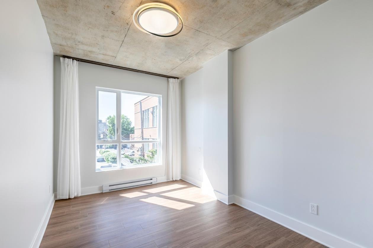 









850


Rue Ouimet

, 307,
Montréal (Saint-Laurent),




QC
H4L3P4

