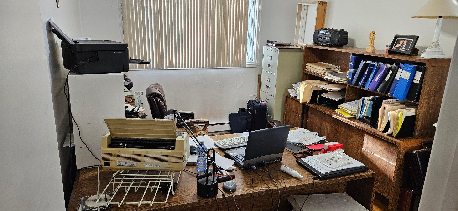 









2040


Rue des Patriotes

,
Laval (Sainte-Rose),




QC
H7L2N8

