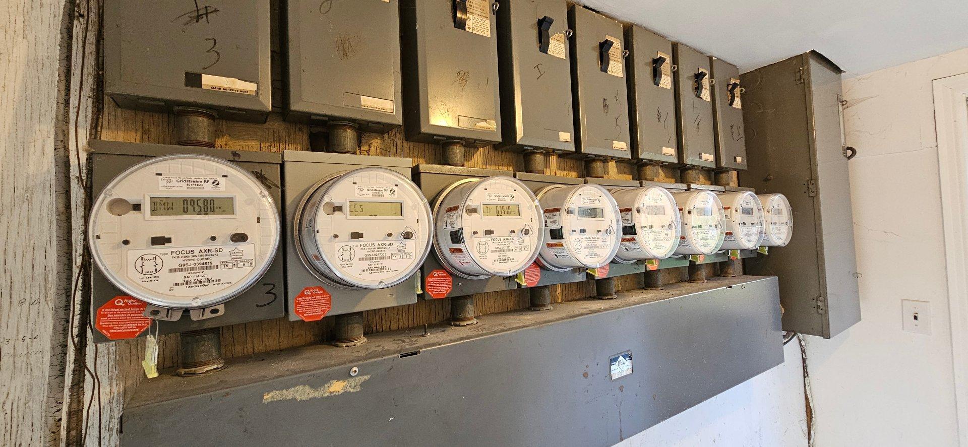 









2040


Rue des Patriotes

,
Laval (Sainte-Rose),




QC
H7L2N8

