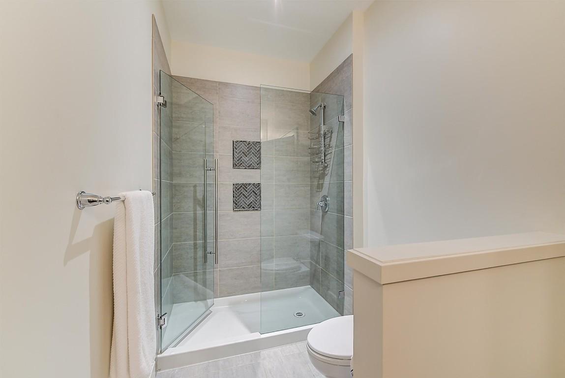 









1960


KLO

Road, 11,
Kelowna,




BC
V1W 5L2

