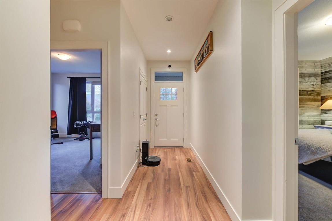 









1960


KLO

Road, 11,
Kelowna,




BC
V1W 5L2

