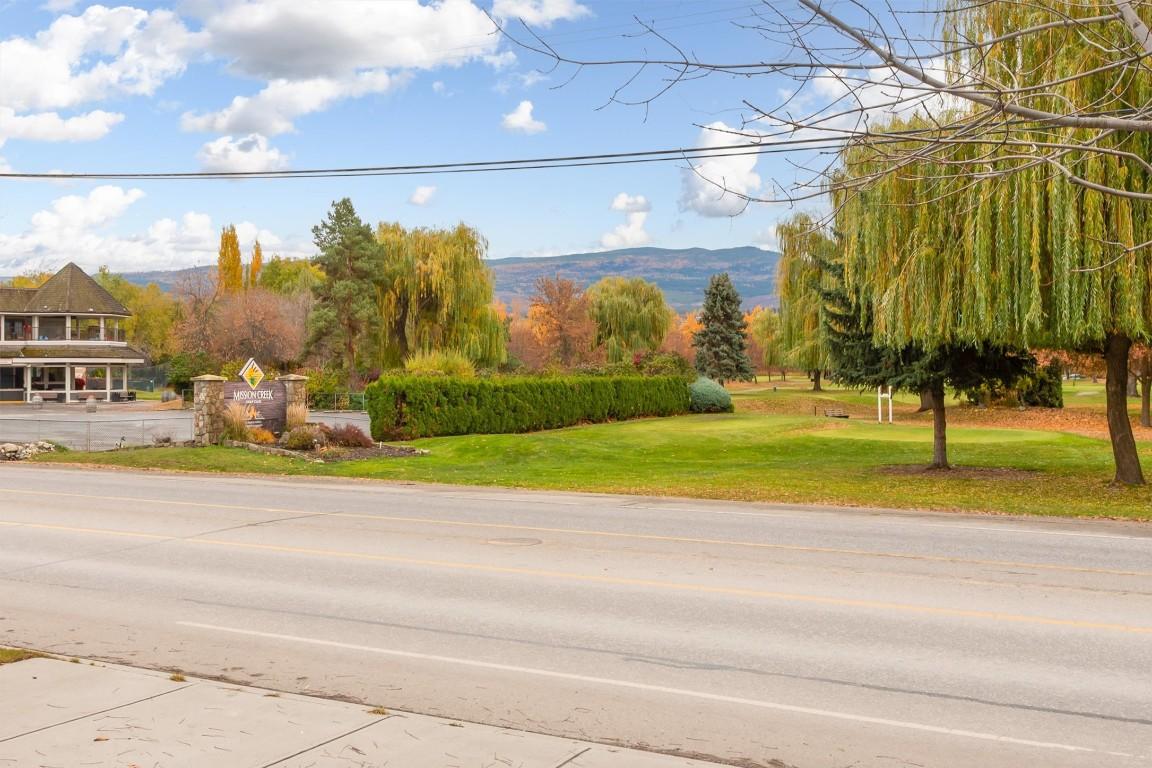 









1960


KLO

Road, 11,
Kelowna,




BC
V1W 5L2

