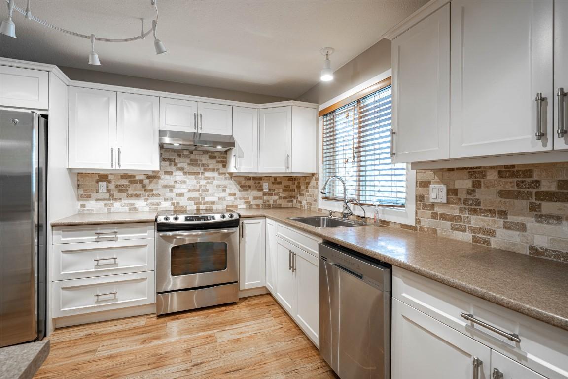 









2180


Fletcher

Street, 14,
Armstrong,




BC
V0E 1B1

