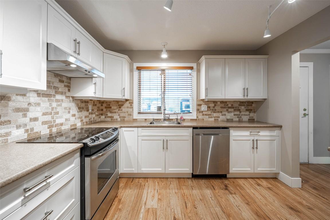 









2180


Fletcher

Street, 14,
Armstrong,




BC
V0E 1B1

