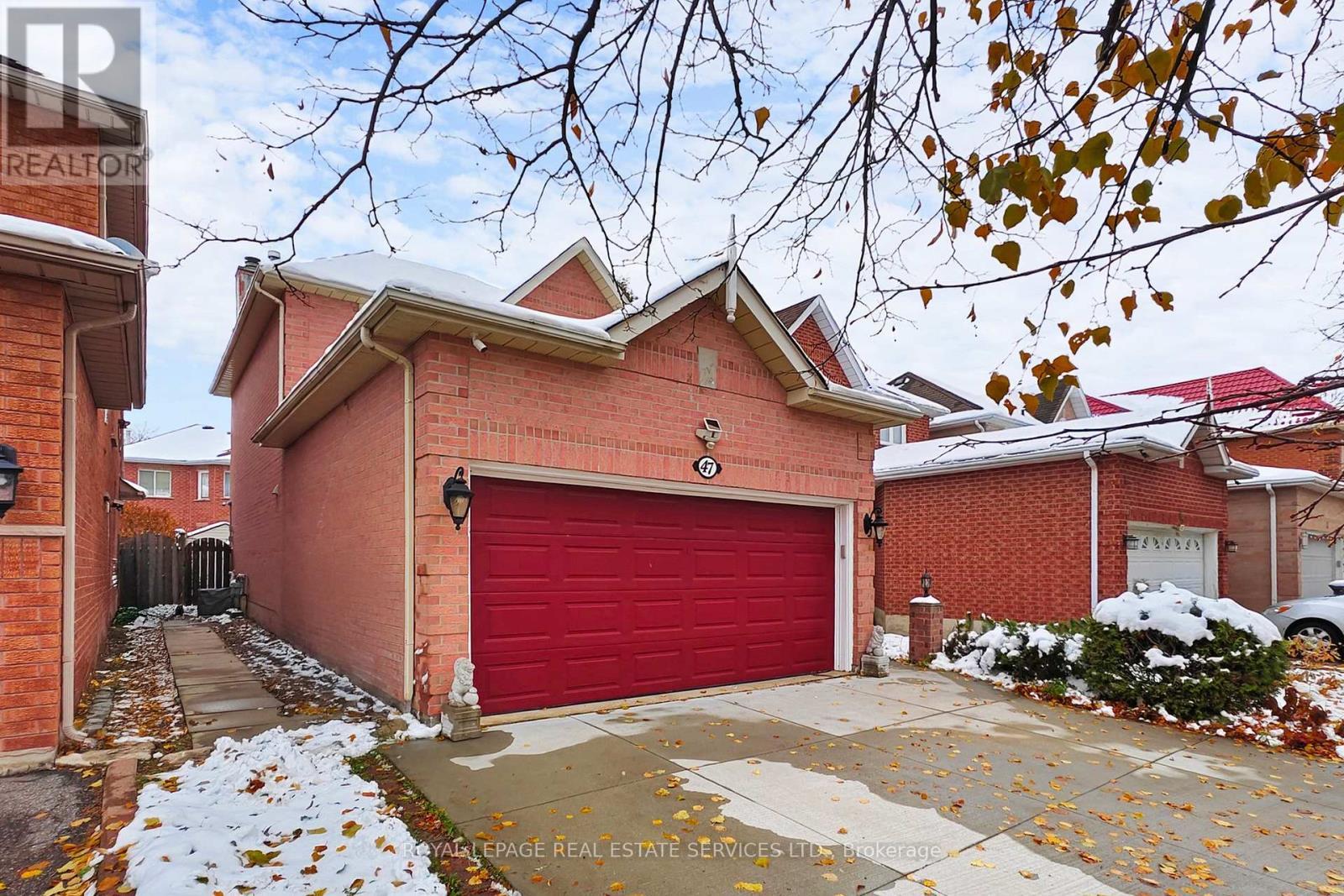 












47 HOOD CRESCENT

,
Brampton,




Ontario
L6Y4S7

