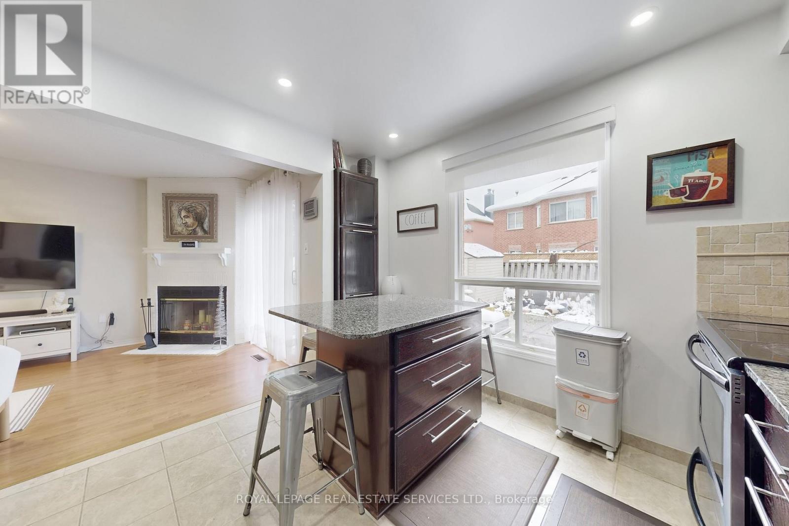 












47 HOOD CRESCENT

,
Brampton,




Ontario
L6Y4S7

