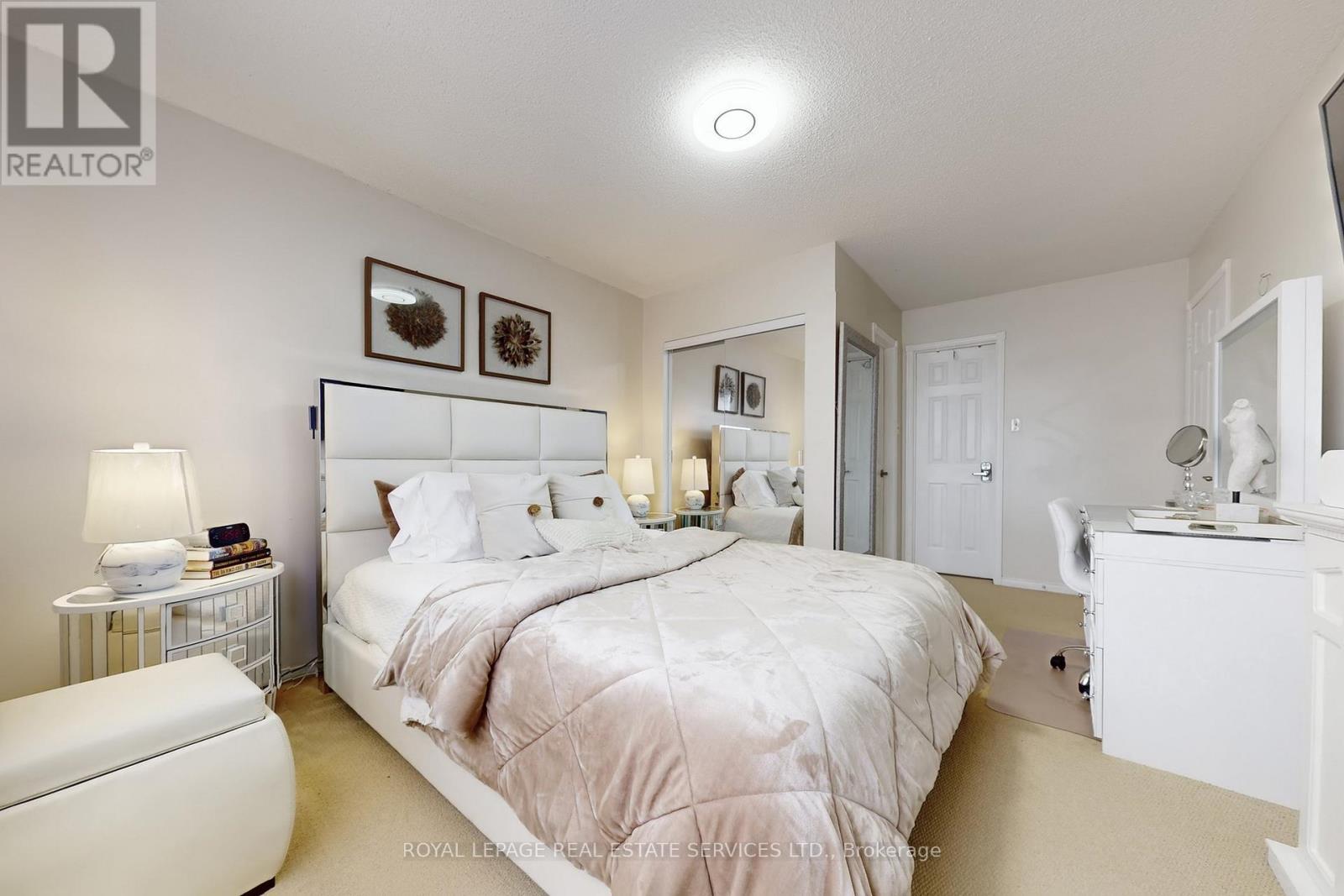 












47 HOOD CRESCENT

,
Brampton,




Ontario
L6Y4S7

