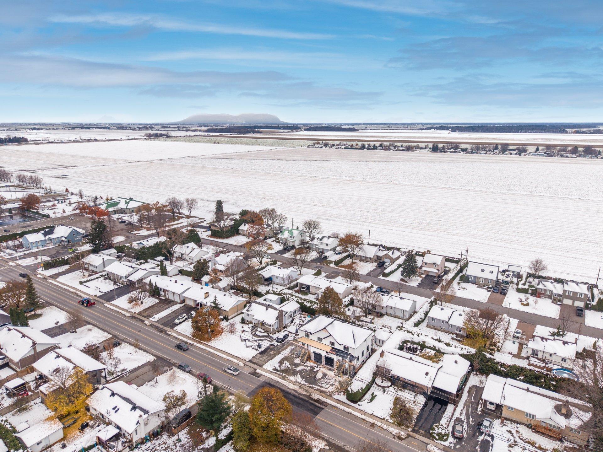 









6285


Av. Pinard

,
Saint-Hyacinthe,




QC
J2S8S7

