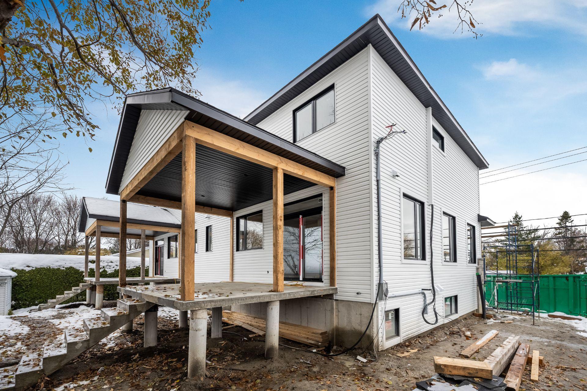 









6295


Av. Pinard

,
Saint-Hyacinthe,




QC
J2S8S7

