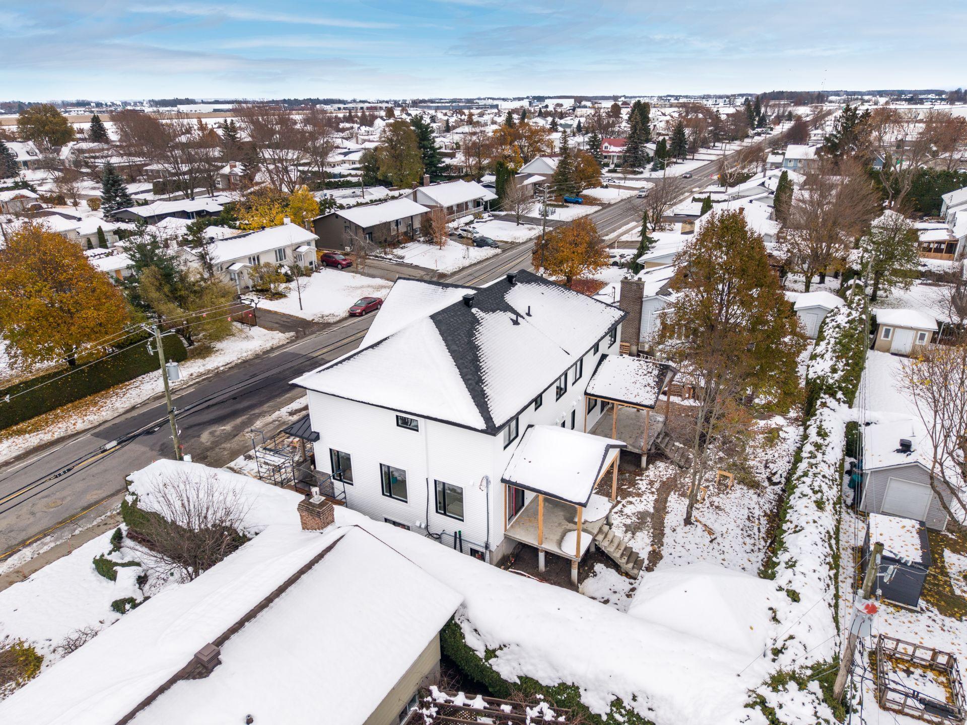 









6295


Av. Pinard

,
Saint-Hyacinthe,




QC
J2S8S7

