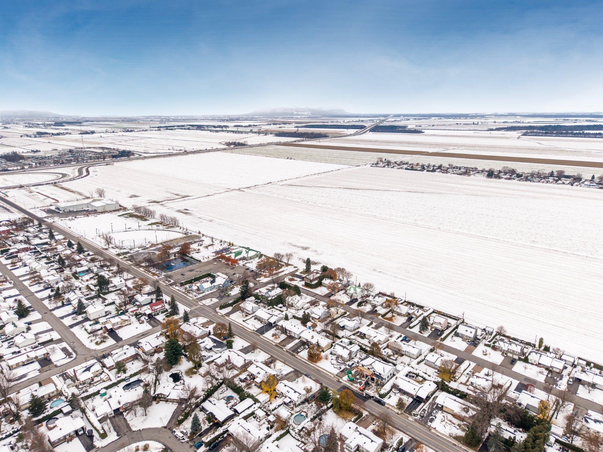 









6295


Av. Pinard

,
Saint-Hyacinthe,




QC
J2S8S7

