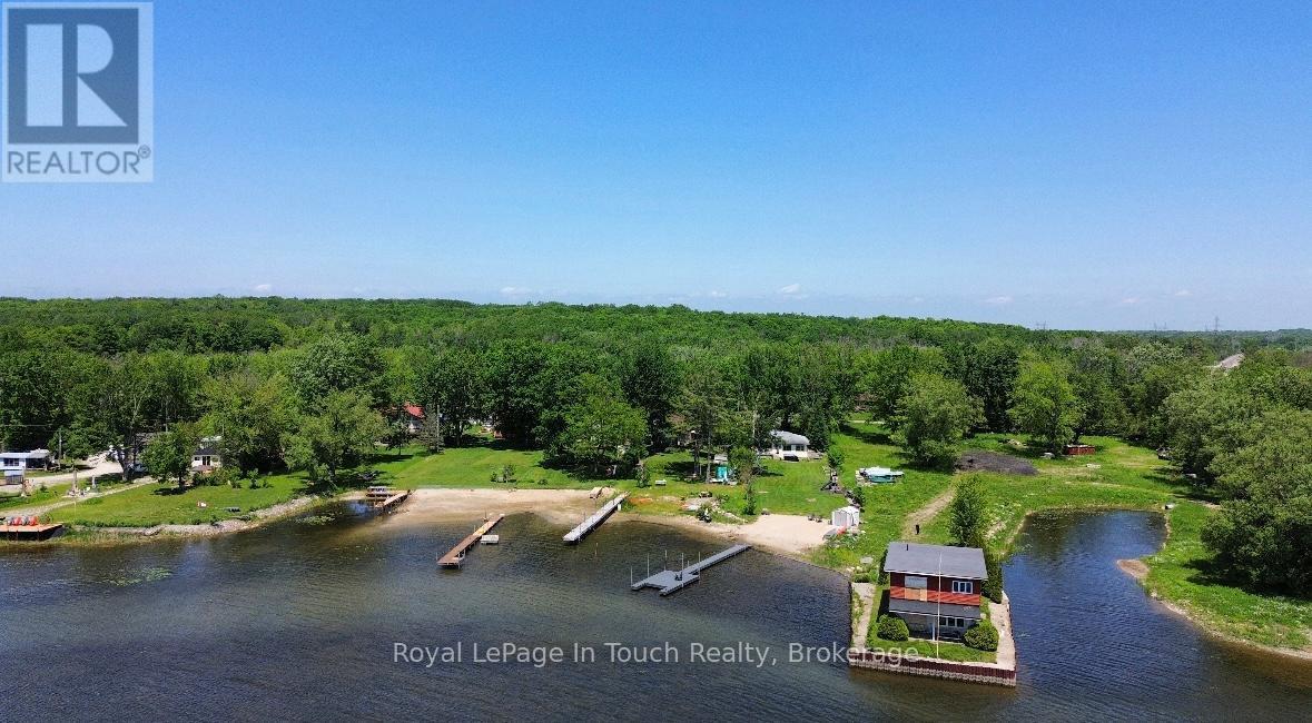 












164 DUCK BAY ROAD

,
Tay (Waubaushene),




Ontario
L0K2C0

