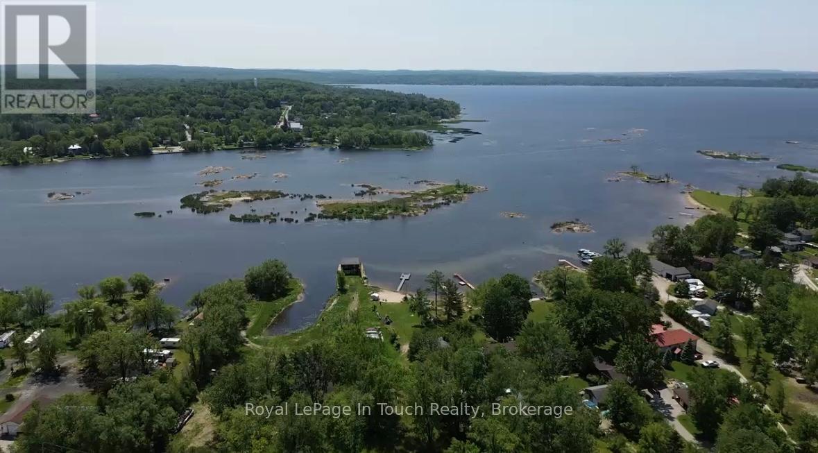 












164 DUCK BAY ROAD

,
Tay (Waubaushene),




Ontario
L0K2C0

