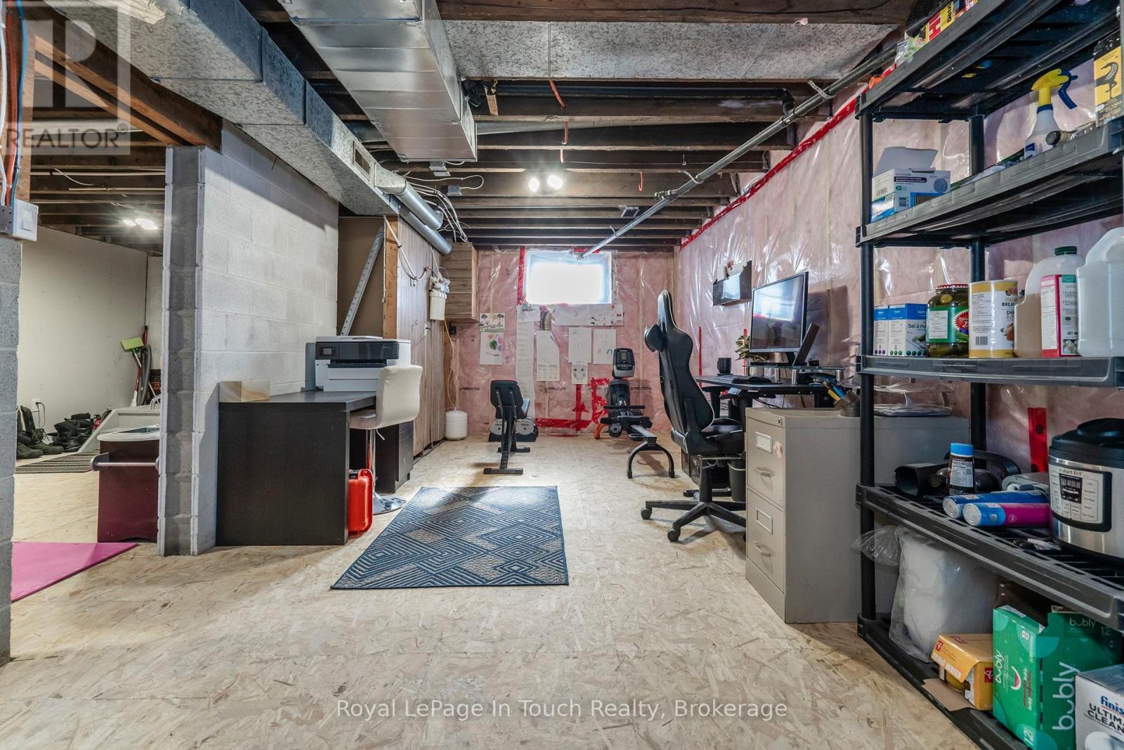 












164 DUCK BAY ROAD

,
Tay (Waubaushene),




Ontario
L0K2C0

