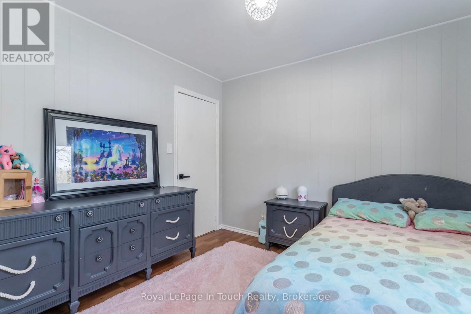 












164 DUCK BAY ROAD

,
Tay (Waubaushene),




Ontario
L0K2C0

