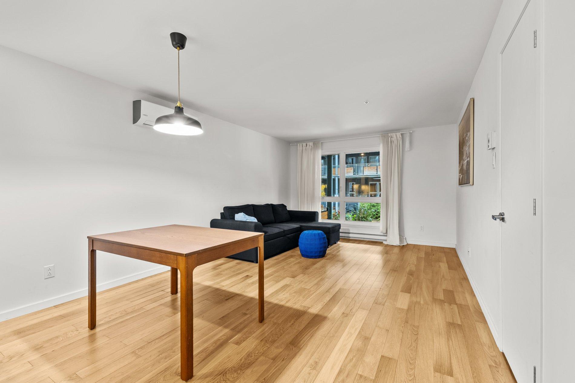 









558


Rue Nicolet

,
Montréal (Mercier/Hochelaga-Maisonneuve),




QC
H1W0C2

