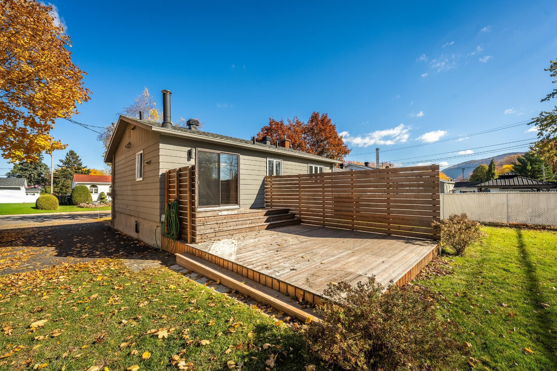 









86


Rue Deslauriers

,
Beloeil,




QC
J3G3E1

