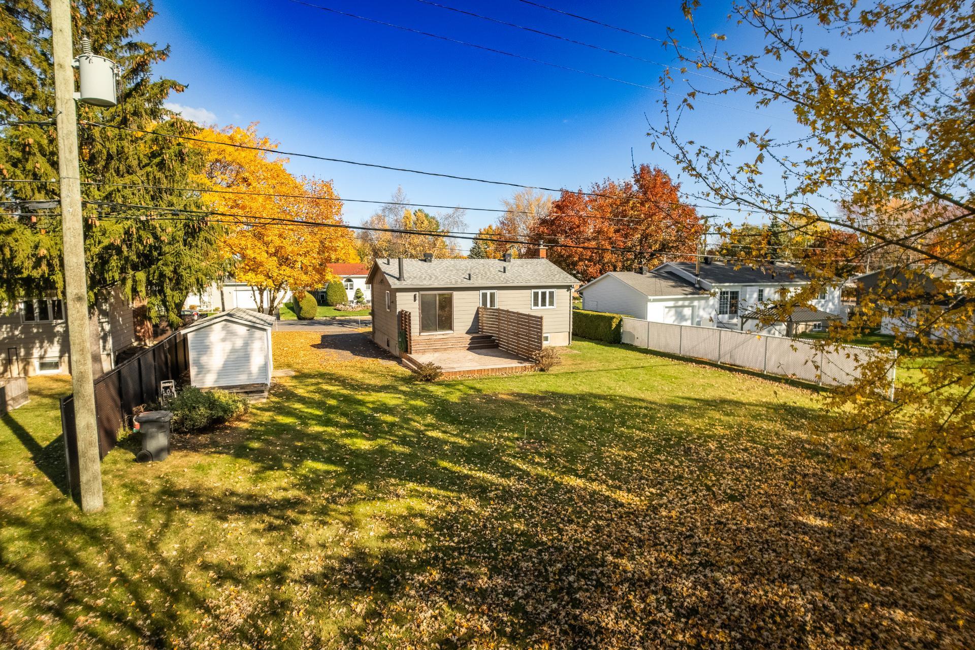 









86


Rue Deslauriers

,
Beloeil,




QC
J3G3E1

