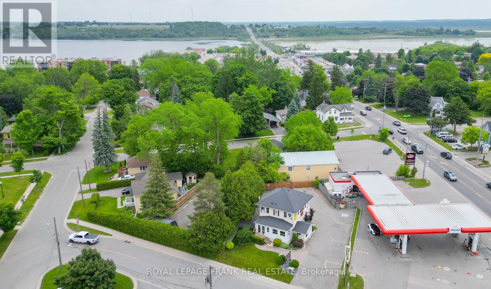 












21 WILBUR AVENUE

,
Scugog (Port Perry),




Ontario
L9L1J4

