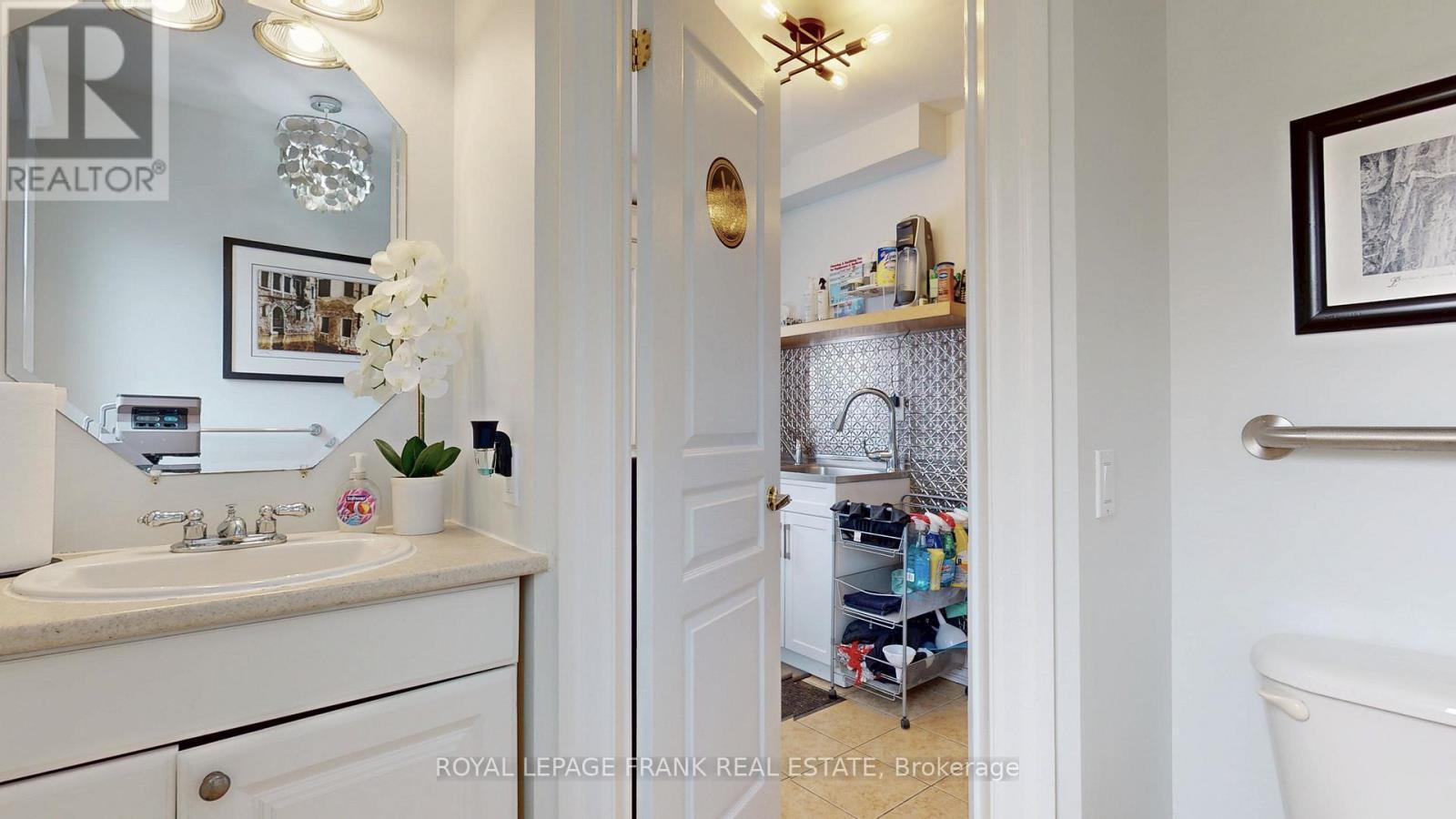 












21 WILBUR AVENUE

,
Scugog (Port Perry),




Ontario
L9L1J4

