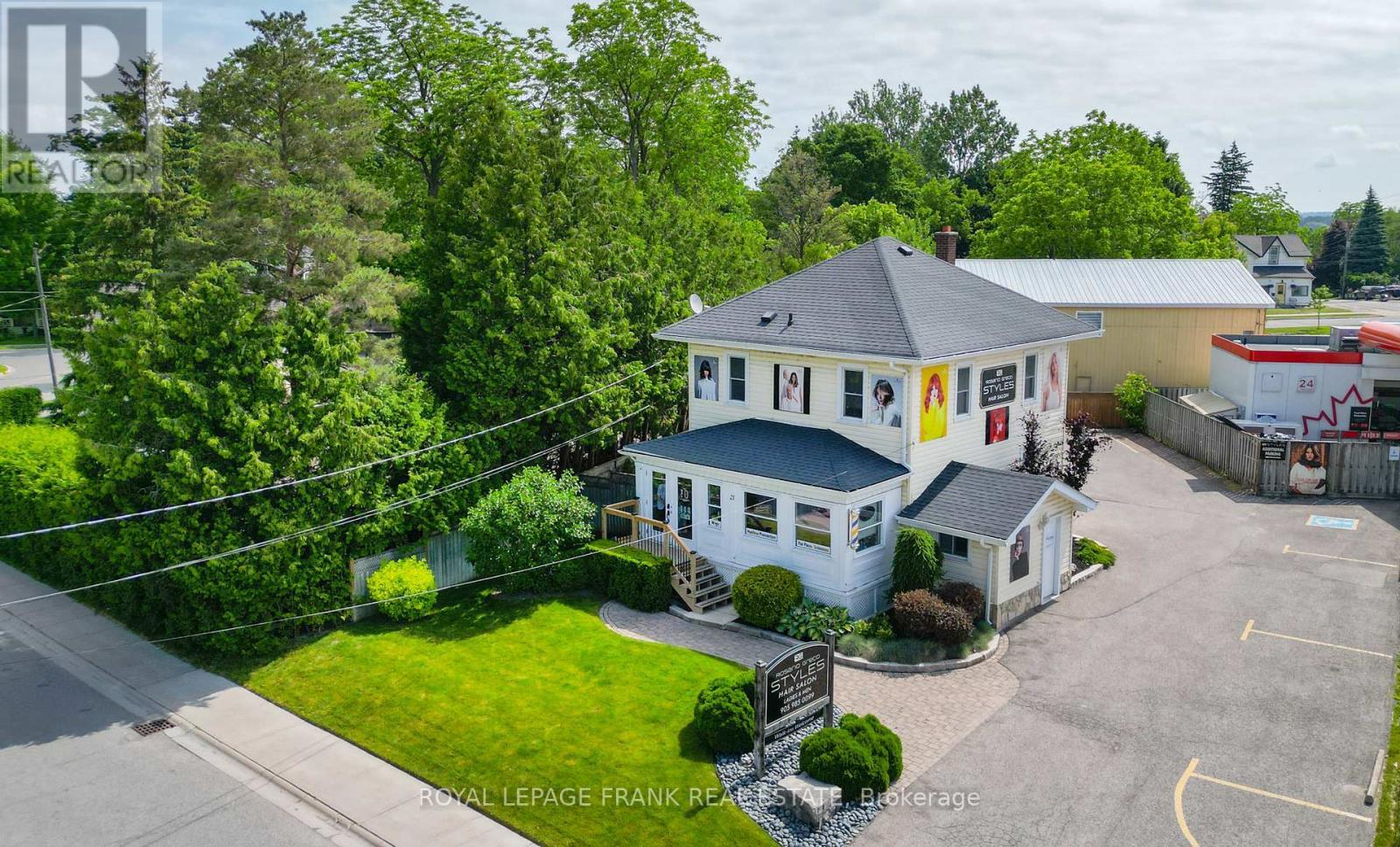 












21 WILBUR AVENUE

,
Scugog (Port Perry),




Ontario
L9L1J4

