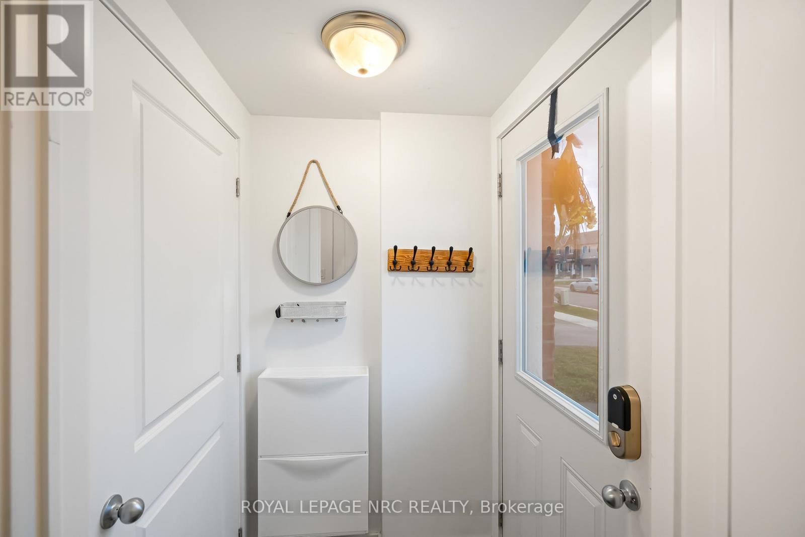 












305 CHAFFEY STREET

,
Welland (Lincoln/Crowland),




Ontario
L3B0K5

