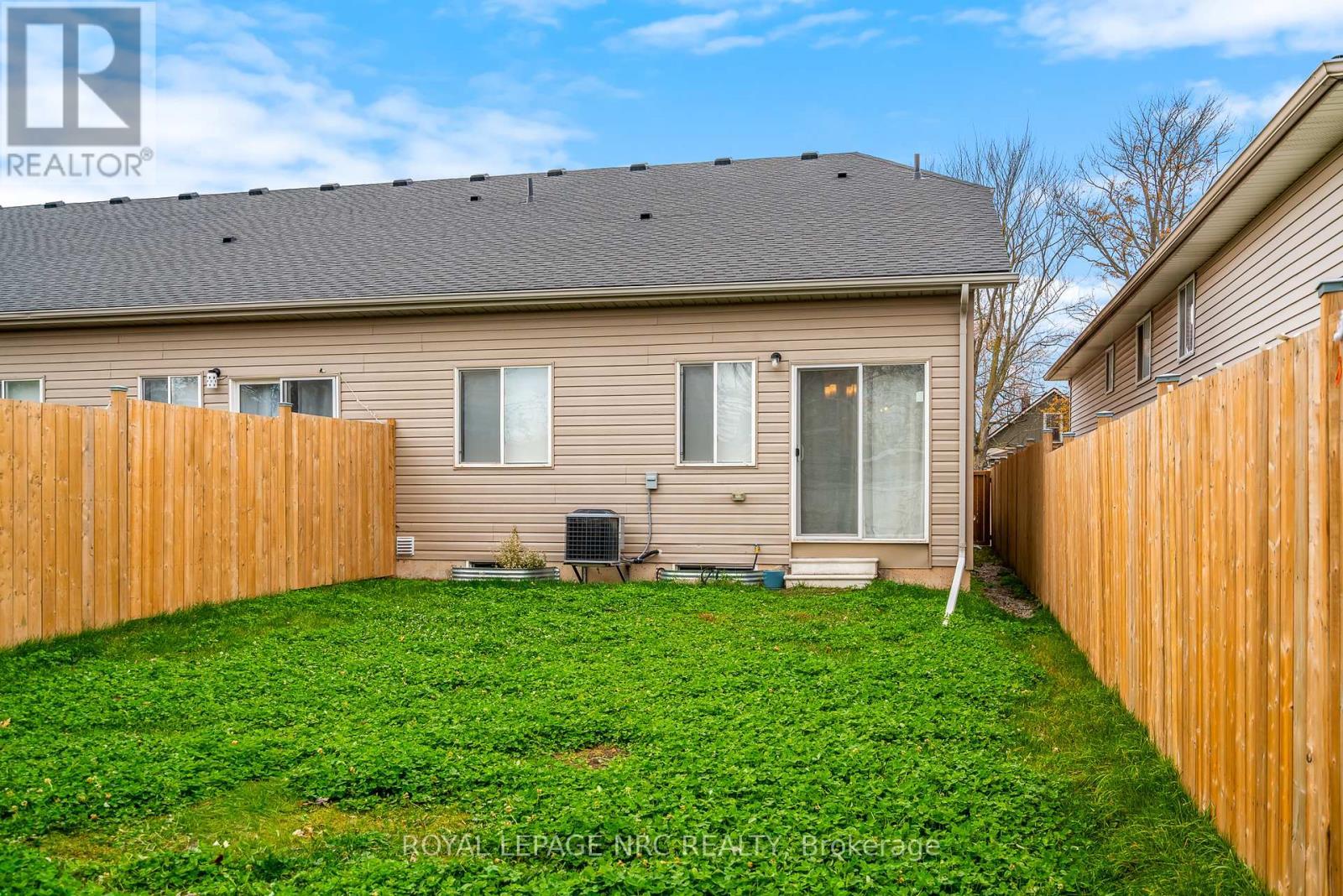 












305 CHAFFEY STREET

,
Welland (Lincoln/Crowland),




Ontario
L3B0K5

