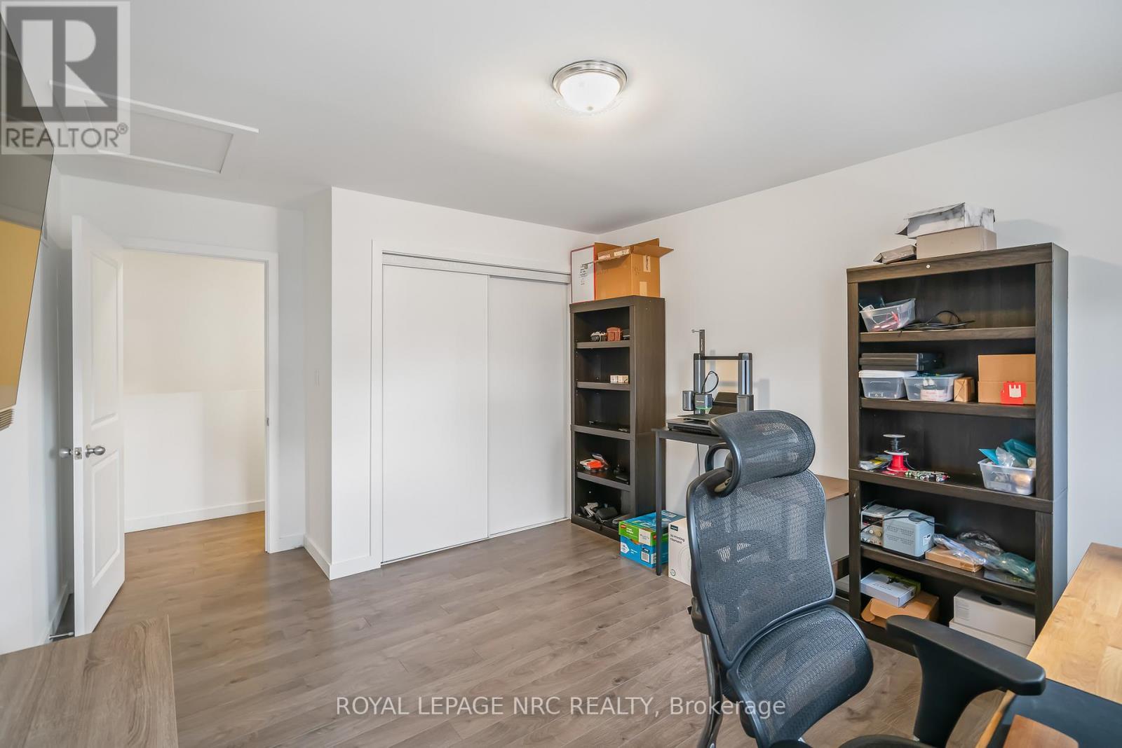 












305 CHAFFEY STREET

,
Welland (Lincoln/Crowland),




Ontario
L3B0K5

