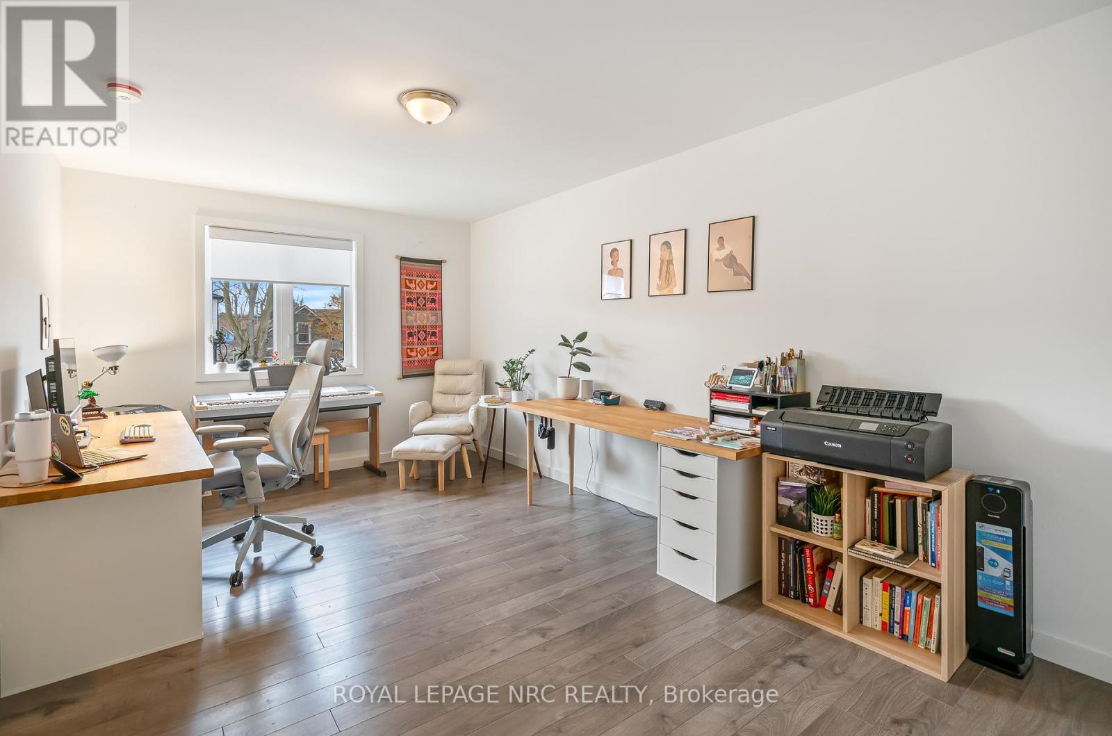 












305 CHAFFEY STREET

,
Welland (Lincoln/Crowland),




Ontario
L3B0K5

