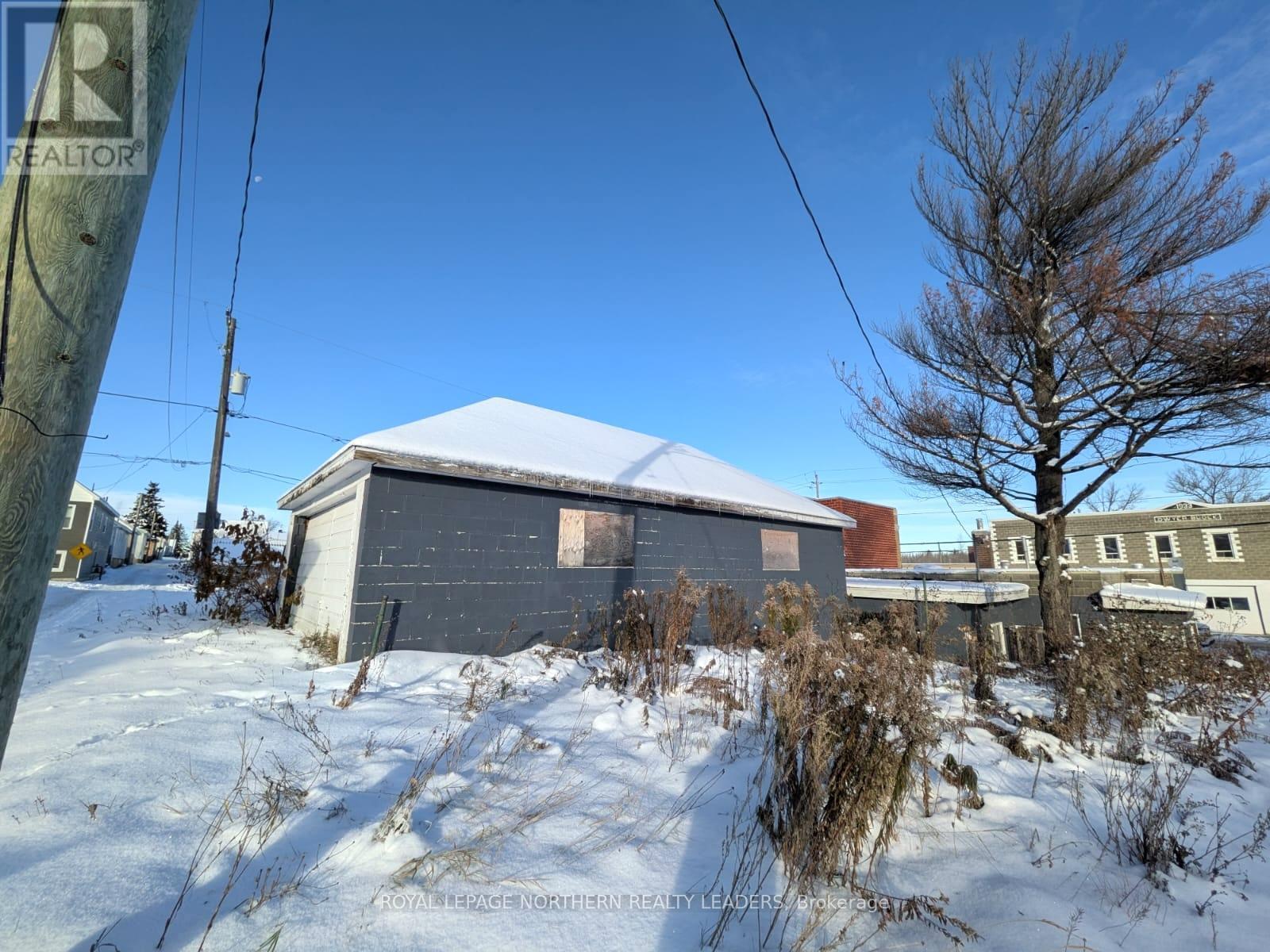 












GARAGE - 36 FATHER COSTELLO DRIVE

,
Timmins (SCH - Main Area),




Ontario
P0N1G0

