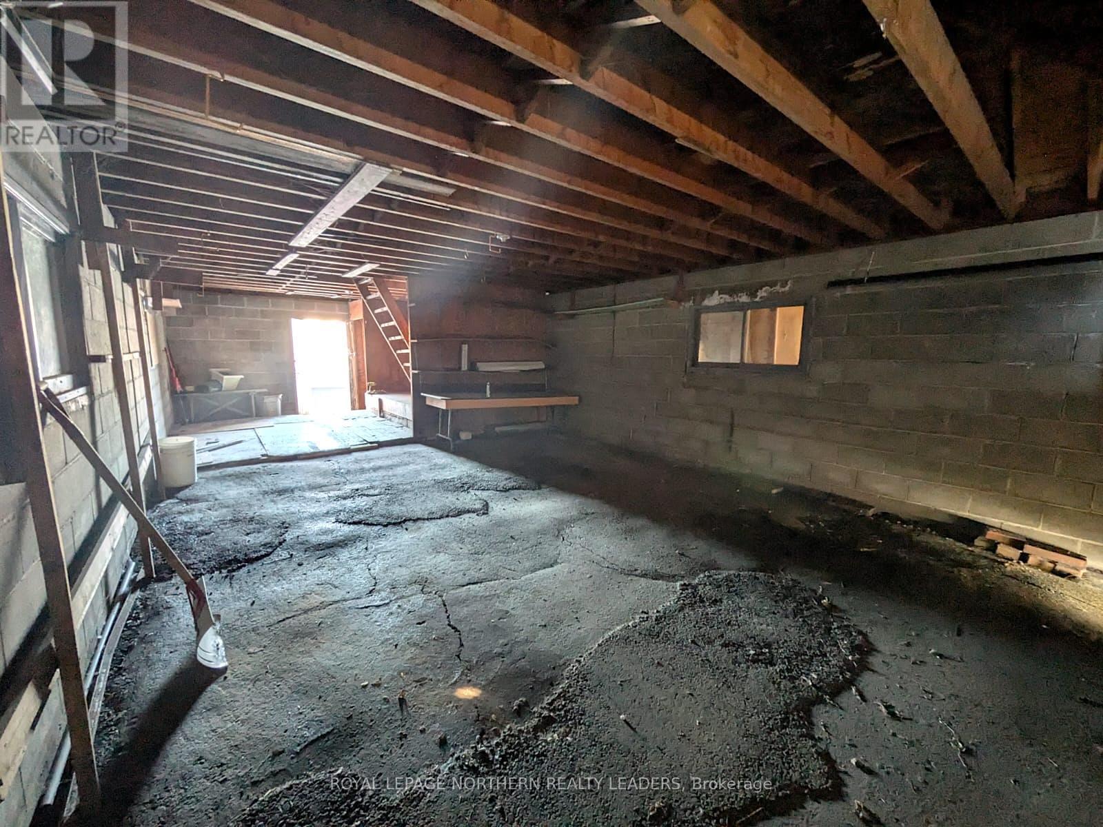 












GARAGE - 36 FATHER COSTELLO DRIVE

,
Timmins (SCH - Main Area),




Ontario
P0N1G0

