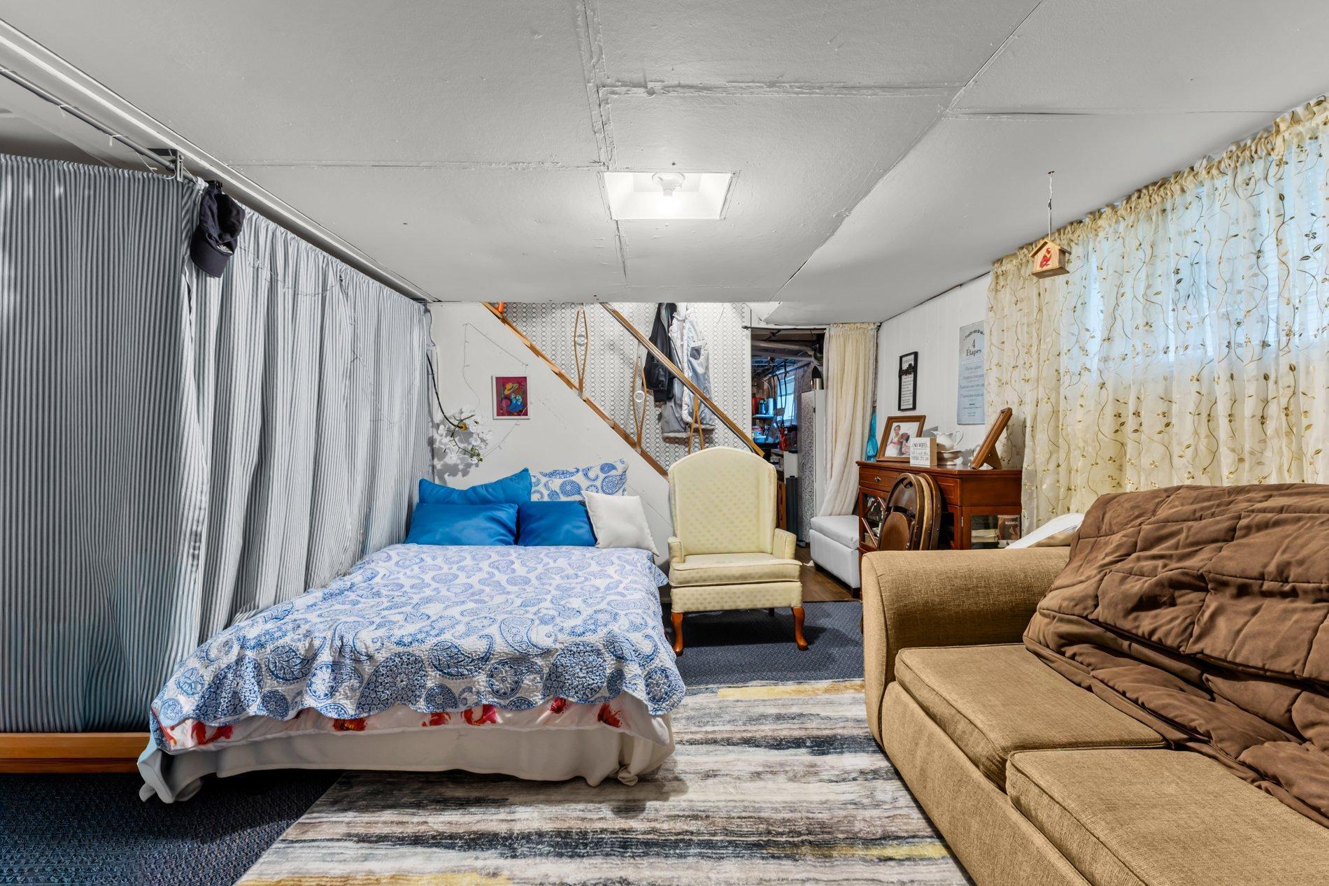 









782

 - 784


9e Avenue

,
Montréal (Lachine),




QC
H8S3C6

