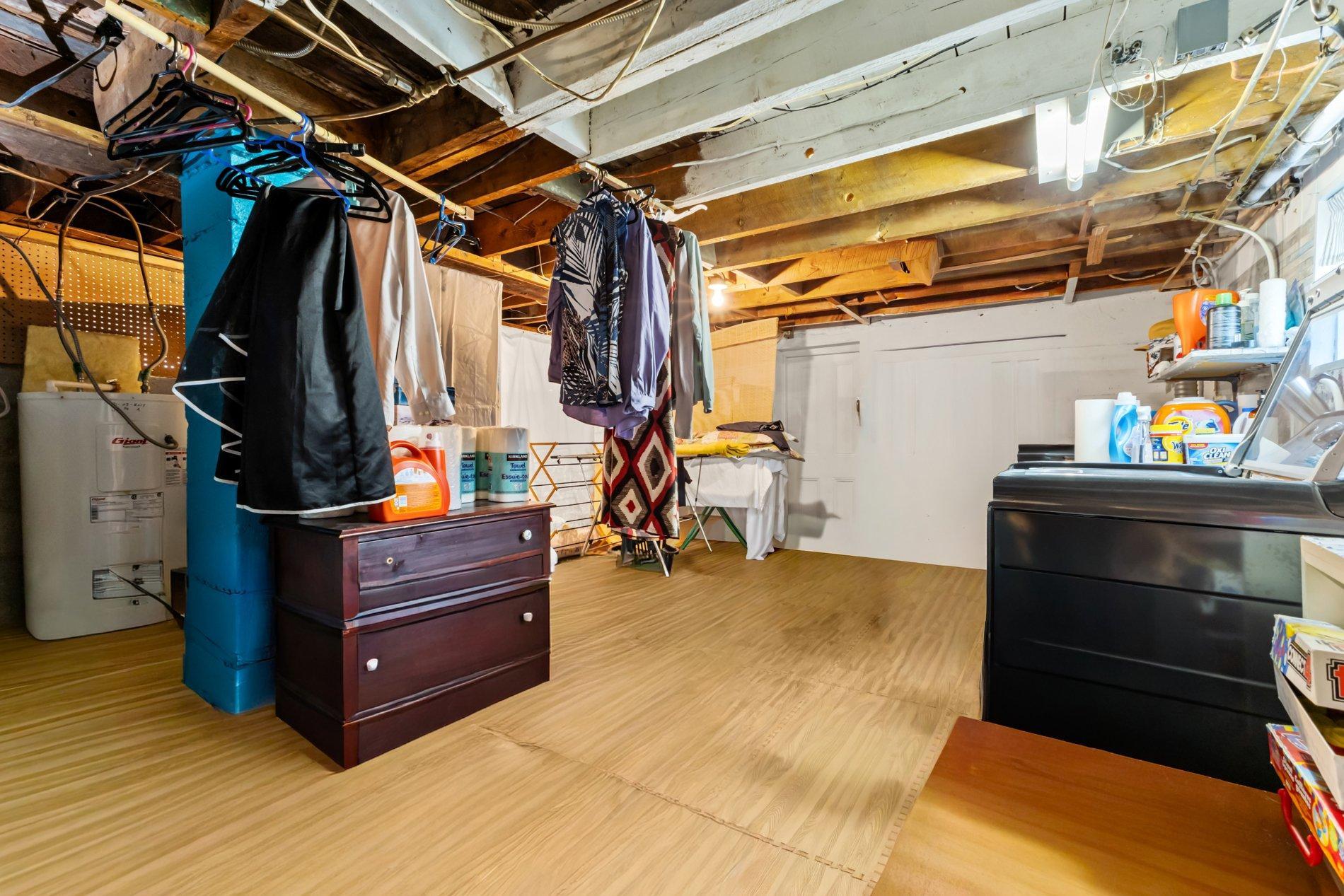 









782

 - 784


9e Avenue

,
Montréal (Lachine),




QC
H8S3C6

