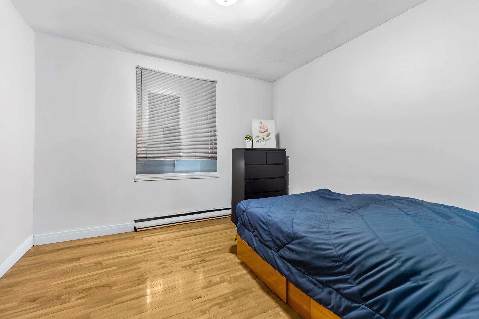 









782

 - 784


9e Avenue

,
Montréal (Lachine),




QC
H8S3C6

