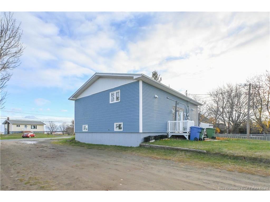 









443


chemin Haut-Shippagan

RD,
Haut-Shippagan,




NB
E8S 2R7

