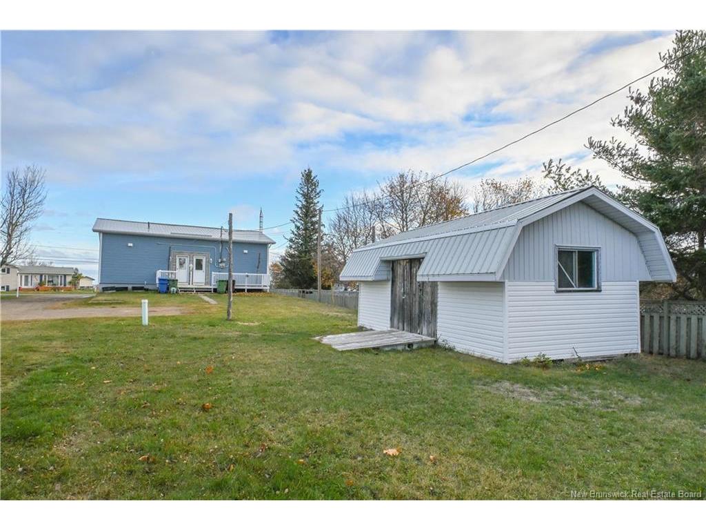 









443


chemin Haut-Shippagan

RD,
Haut-Shippagan,




NB
E8S 2R7

