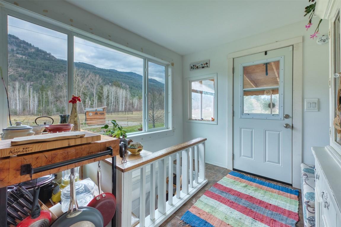 









1385


6

Highway,
Cherryville,




BC
V0E 2G1

