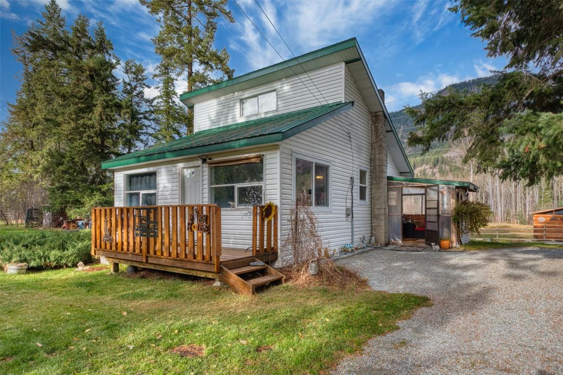 









1385


6

Highway,
Cherryville,




BC
V0E 2G1

