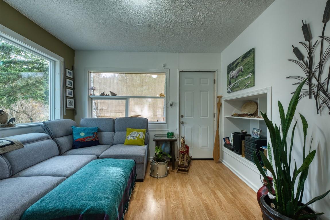 









1385


6

Highway,
Cherryville,




BC
V0E 2G1

