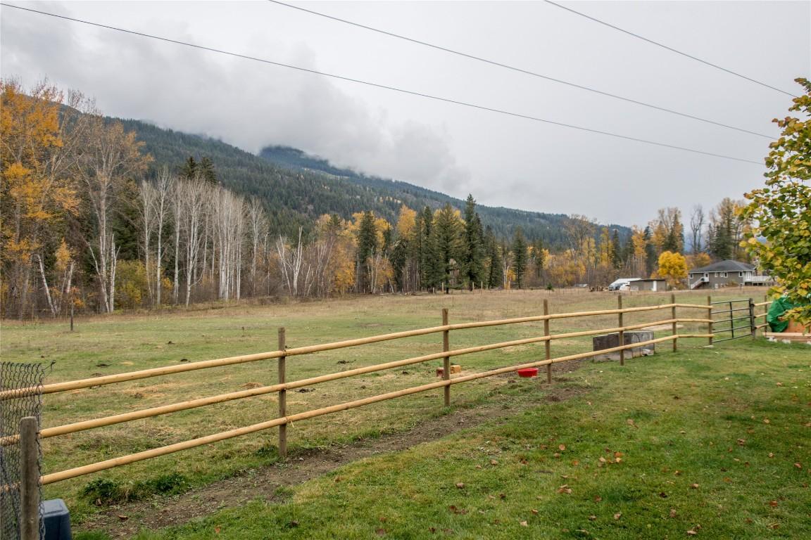 









1385


6

Highway,
Cherryville,




BC
V0E 2G1

