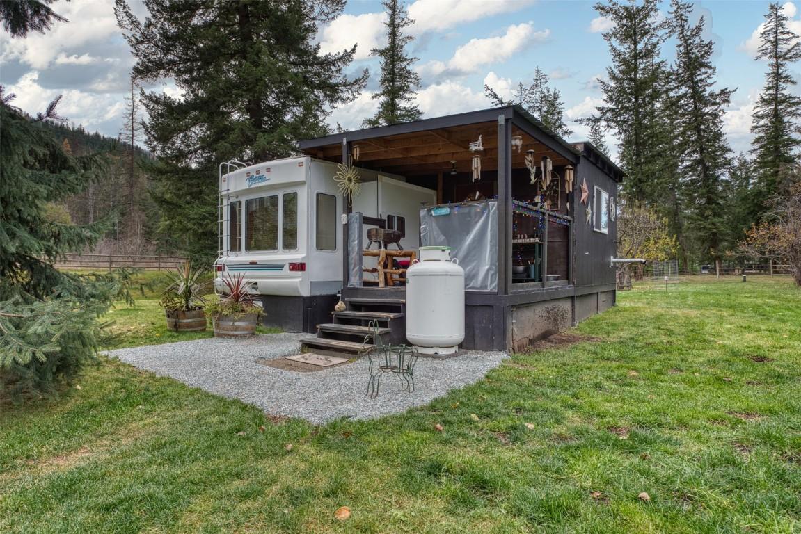 









1385


6

Highway,
Cherryville,




BC
V0E 2G1


