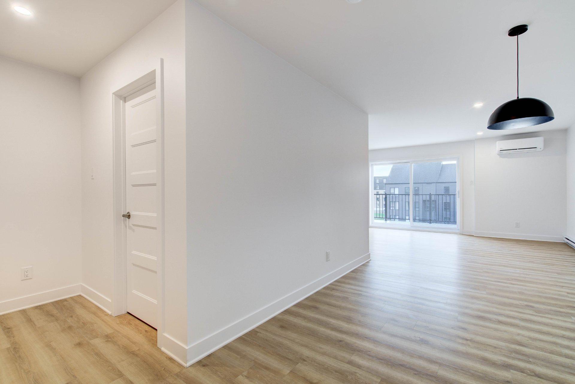 









400


Av. Barron

, 13,
Lachute,




QC
J8H4L6

