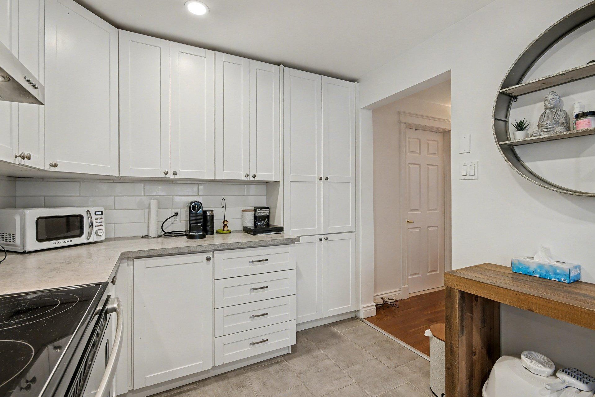 









104

 - 106A


Rue Notre-Dame

,
Saint-Jean-sur-Richelieu,




QC
J3B6M6

