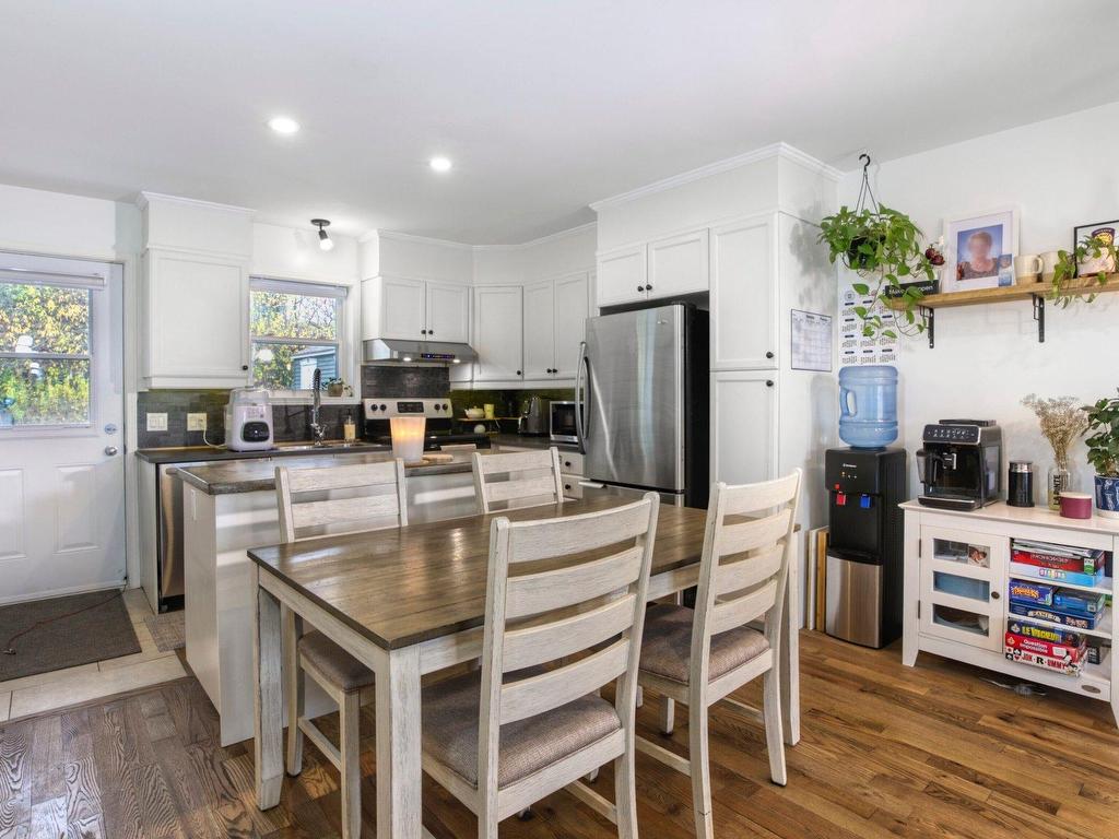 









325


Rue Chénier

,
Magog,




QC
J1X6H3

