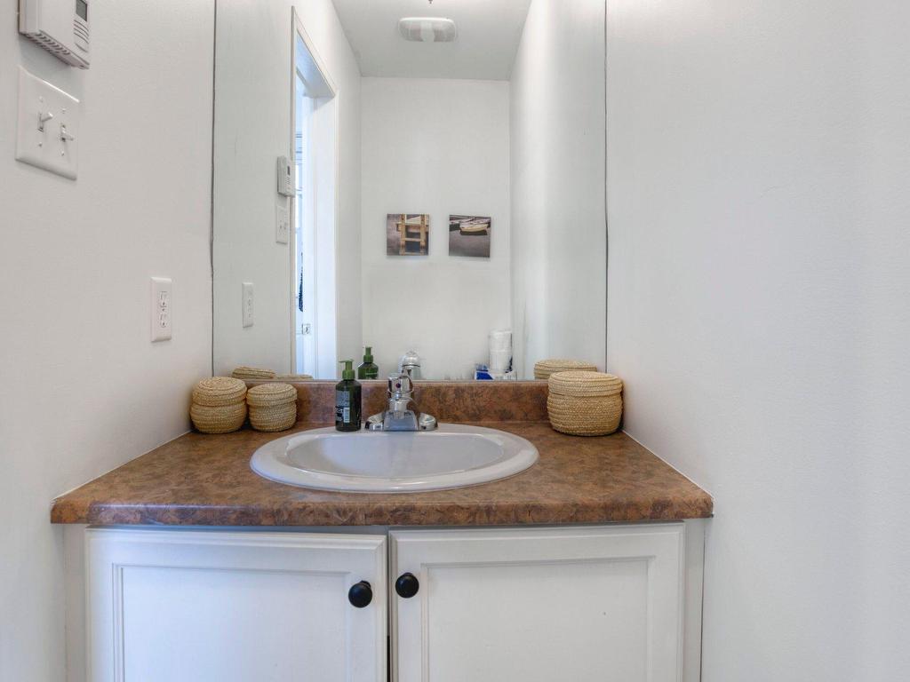 









325


Rue Chénier

,
Magog,




QC
J1X6H3

